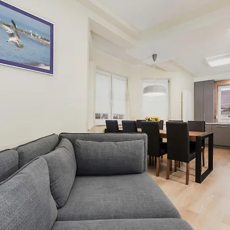 House Mewa By Renters